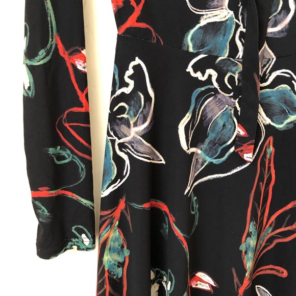 Zara Dress with Bow at the Neck - Picture 4 of 8